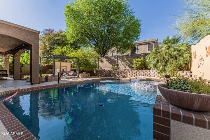 Massive sparking pool with tons of shade!