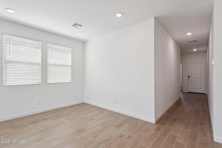 Pictures of sample model home. Colors, features and finishes will vary for each home.