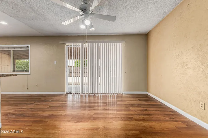 Ceiling fans throughout.