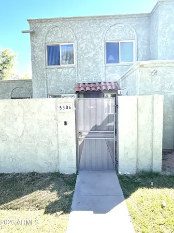 Gated and fenced entry