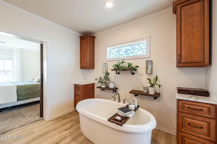 Freestanding Soaking Tub