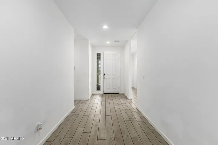 SPRAWLING ENTRYWAY