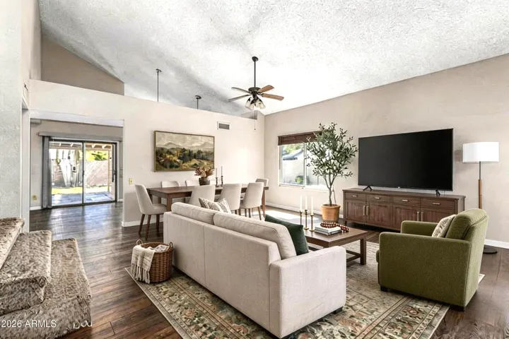 Large living room space off entry