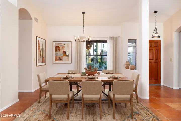 picture of dining room area with virtual staging
