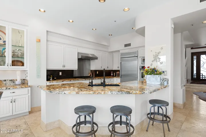 Breakfast bar