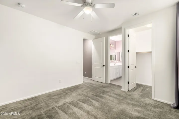 walk in closets in all bedrooms upstairs