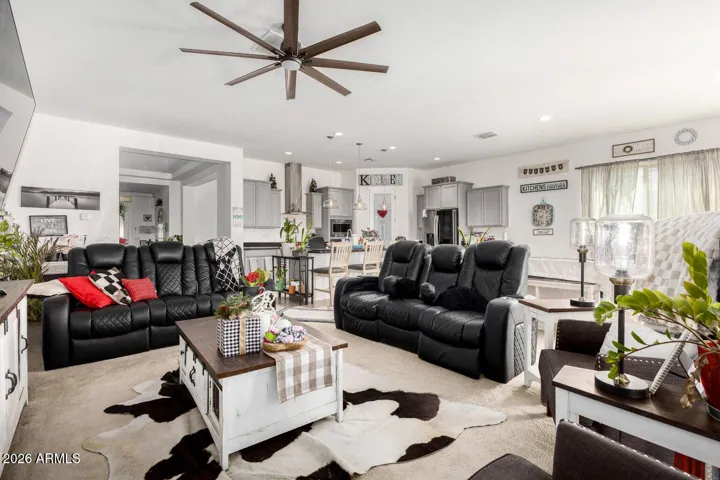 Spacious Living area and Open Concept