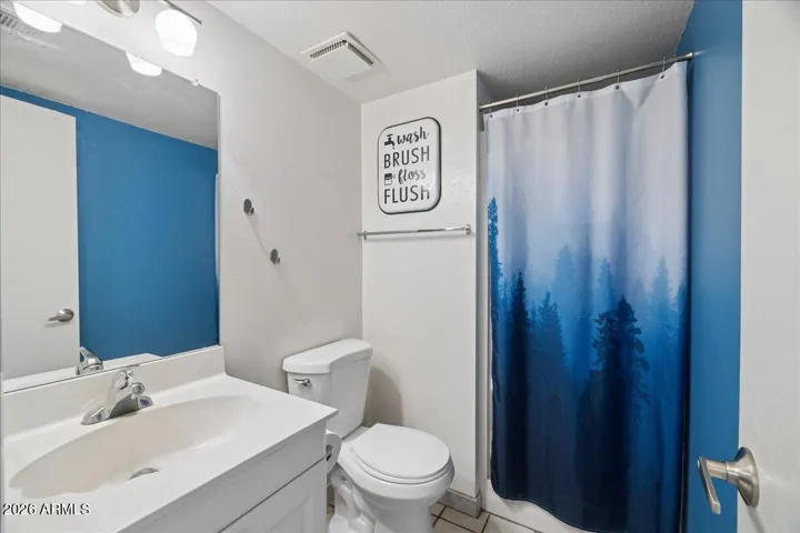 2nd Bathroom