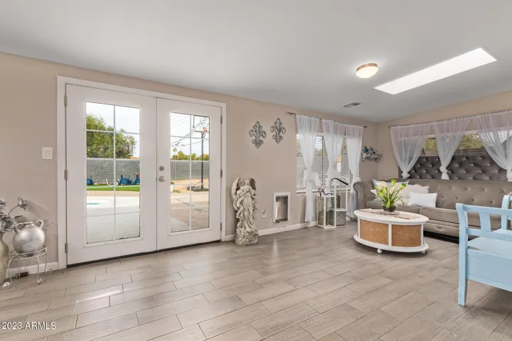 Extra/Bonus Room