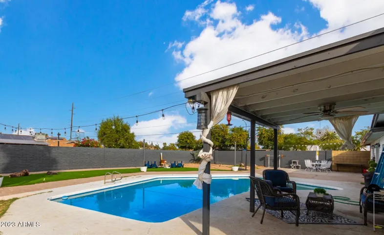 Backyard/Pool