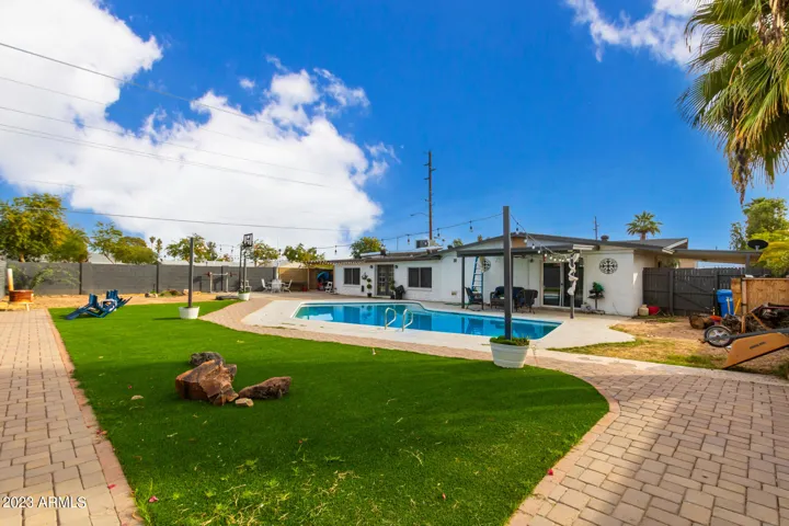 Backyard/Pool