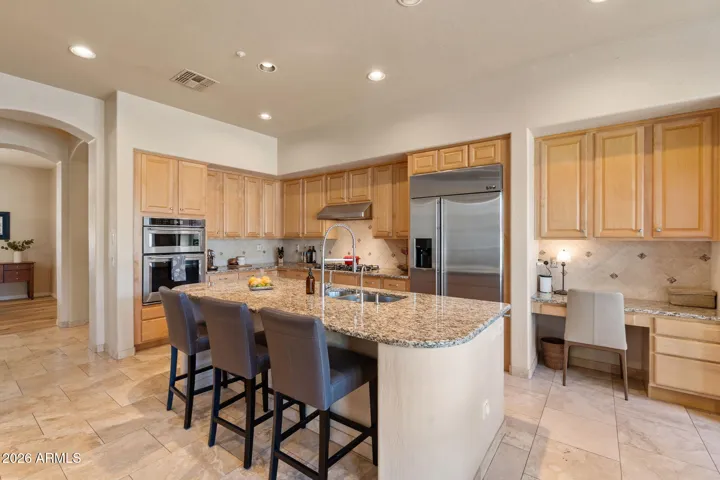 beautiful open kitchen