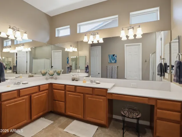 Owner's en-suite