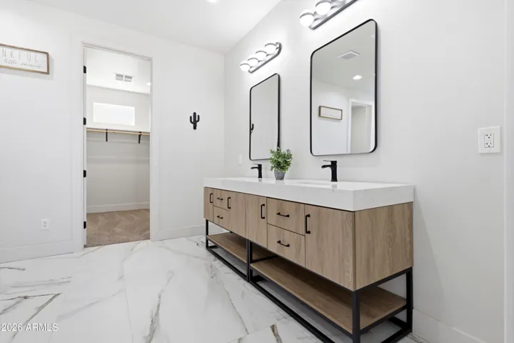 Primary bath