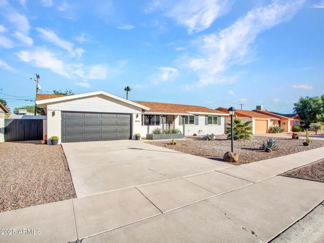 Spacious 2 car garage and large driveway.