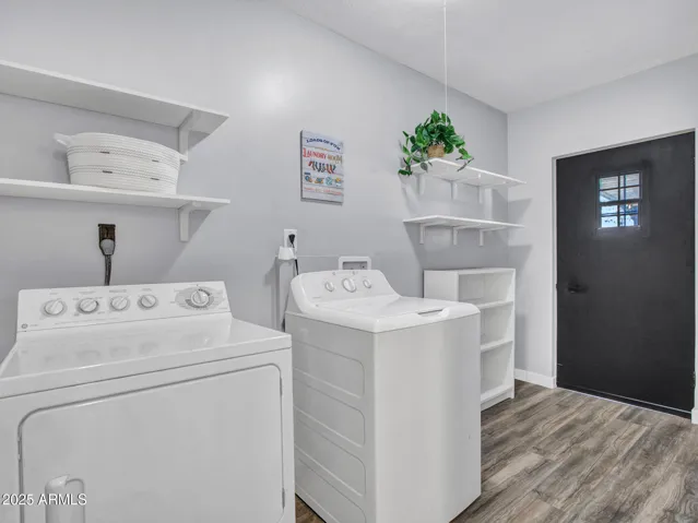 Sellers added a 81 sqft laundry room (permitted)