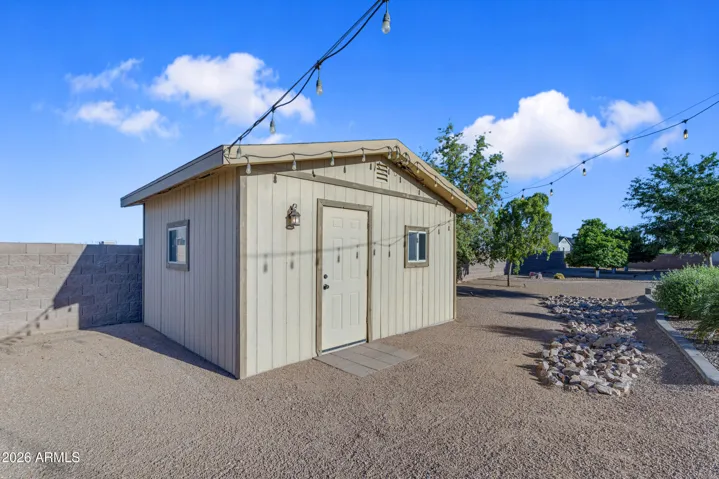 Well shed