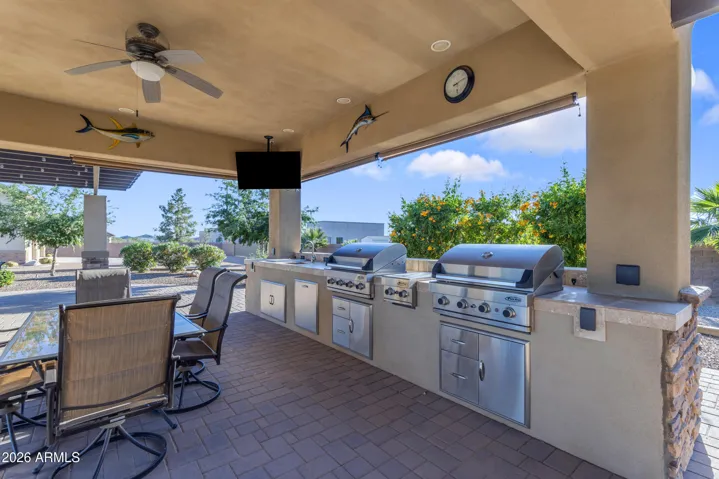 Out door Kitchen