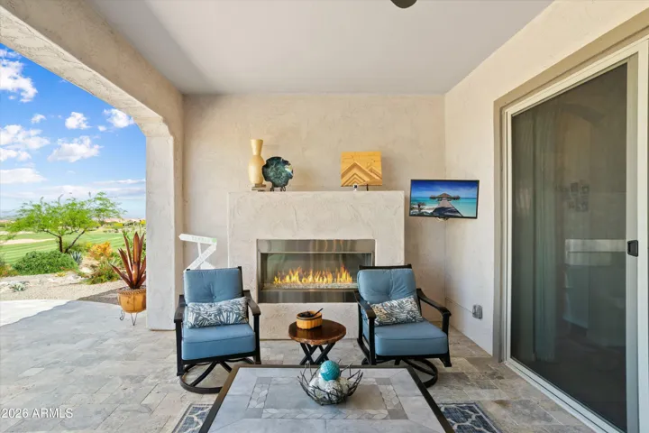 Covered Patio w/Fireplace