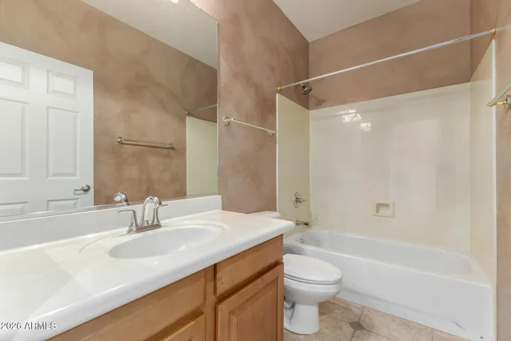 Downstairs Full bathroom