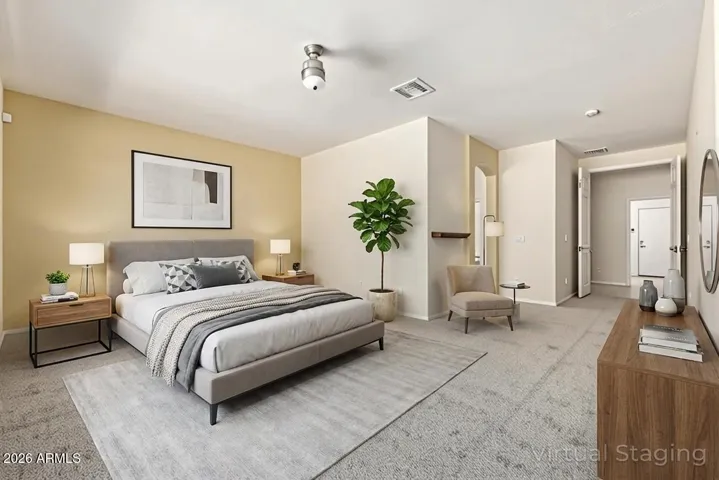 Master bedroom #1 Very spacious & Downstairs