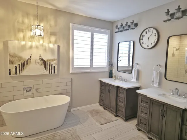 Tub and vanities shutters