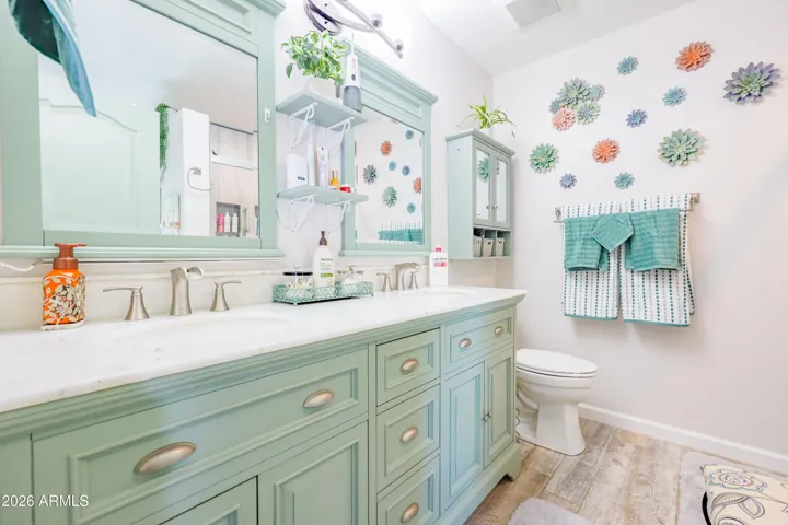 Dual Sinks