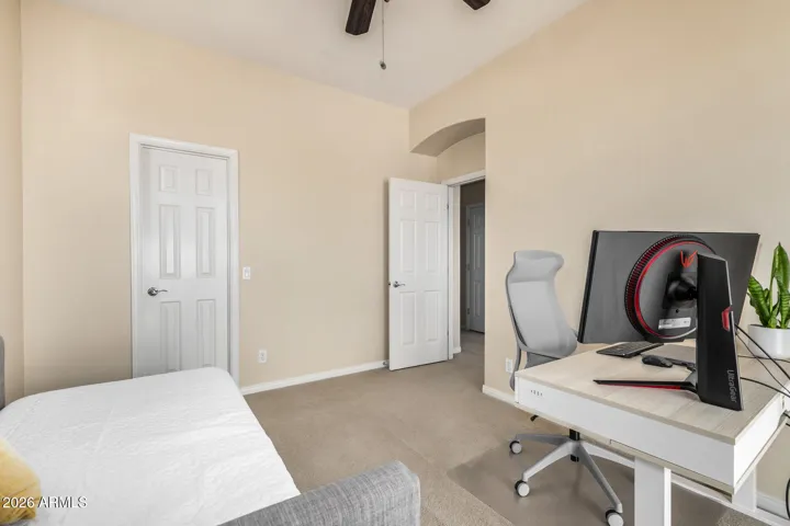 2nd bedroom
