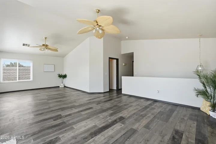 SUPER SIZED LOFT