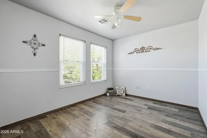 SECONDARY UPSTAIRS BEDROOM