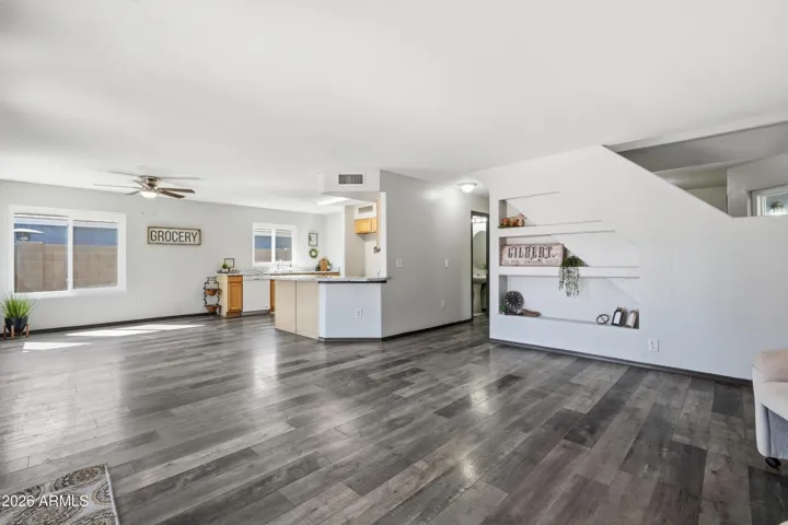 OPEN FLOORPLAN