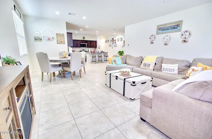 LivingRoom/Dining 2