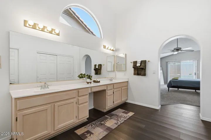Dual vanities & sinks
