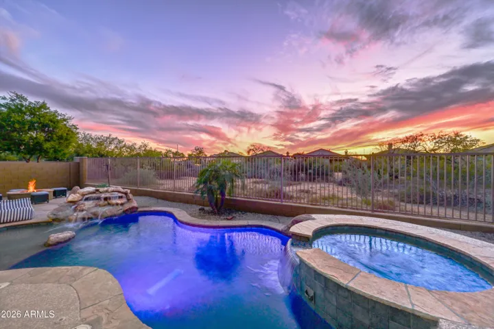 This yard doesn't stop! The views will take your breath away and it offers the upmost privacy.