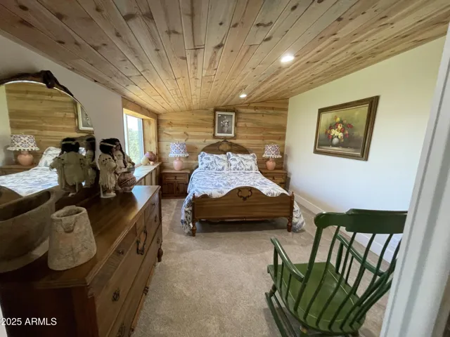 Upstairs guest
