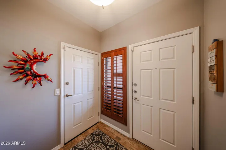 Entrance to 2nd car garage