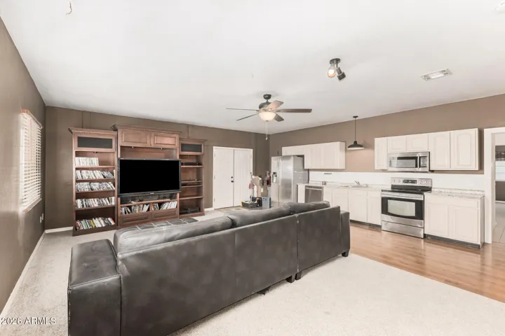 2nd living space/studio c