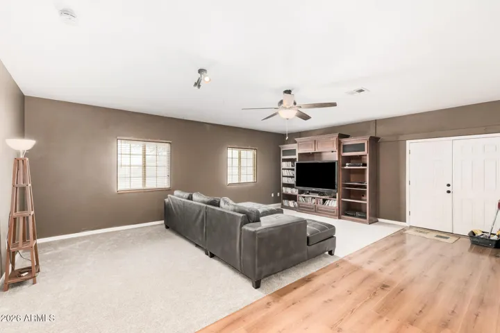 2nd living space/studio b