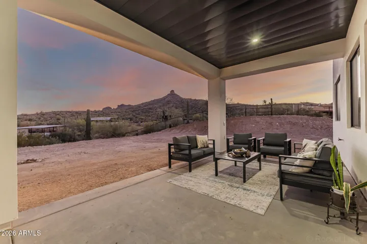 To the south, the back patio overlooks miles of the Gila River Reservation