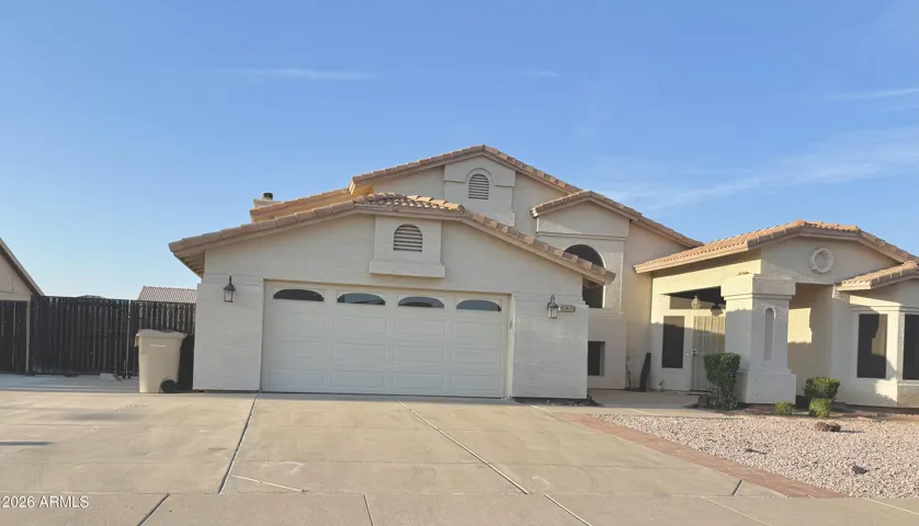5 bed/ 3 bath. RV Gate with parking slab. No HOA. Large backyard.