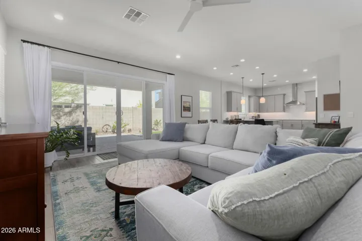 Prime Location in Arabella!