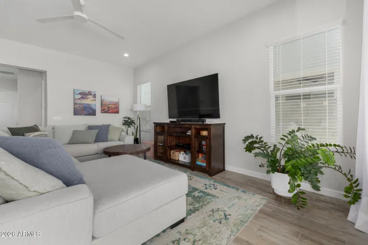 Prime Location in Arabella!