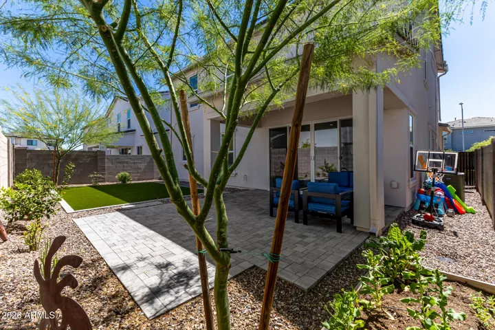 Prime Location in Arabella!