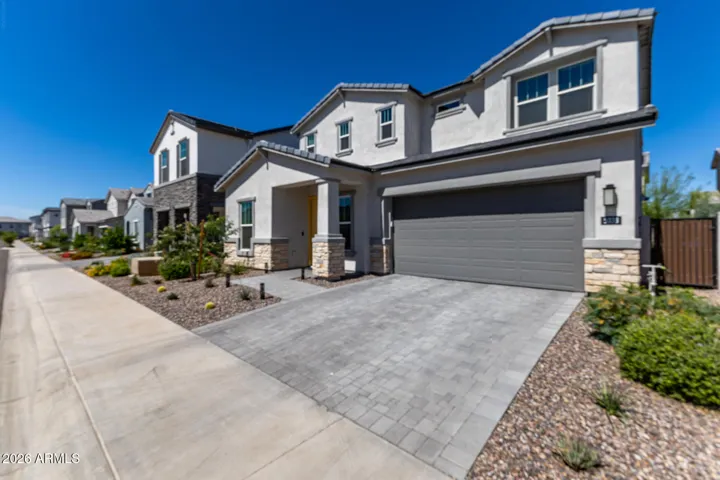 Prime Location in Arabella!