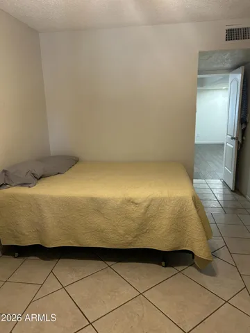 Main House - Bedroom 1