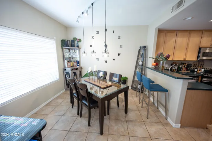 Bright Dining area