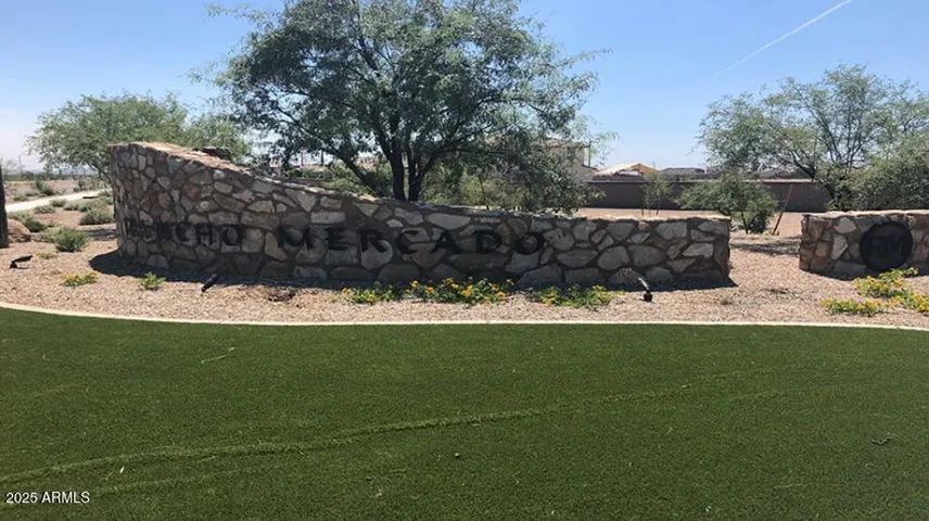 Rancho Mercado Community