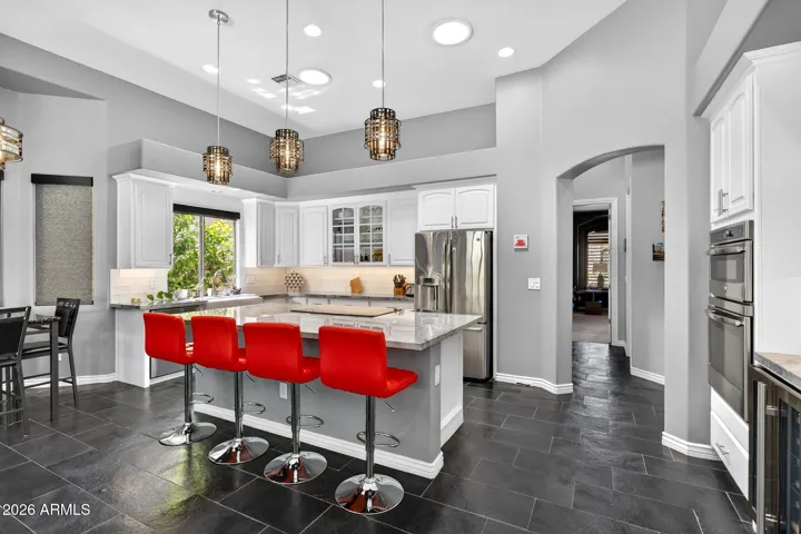 ...with breakfast bar seating