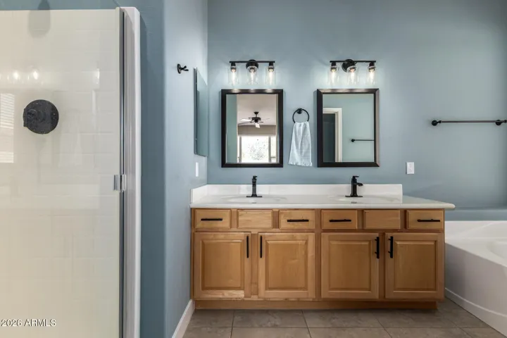 Welcoming primary suite private bath