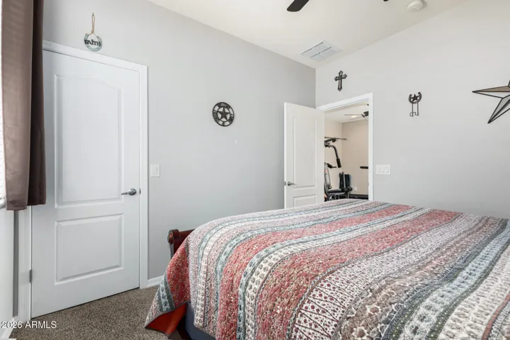 Has a walk in closet.